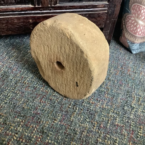 Antica mola per macina